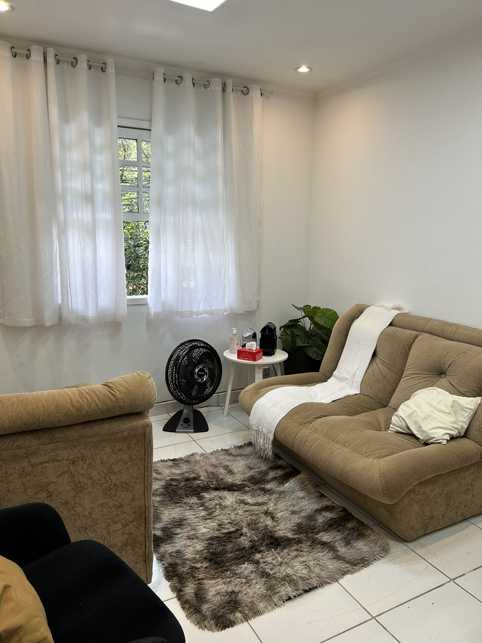 Espaço terapêutico - ambiente relaxante com iluminação natural